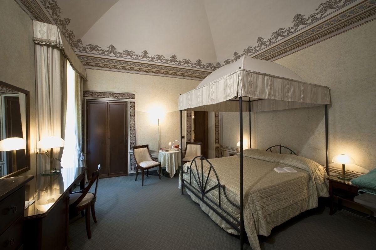 Hotel Villa San Lucchese Поджибонси Экстерьер фото