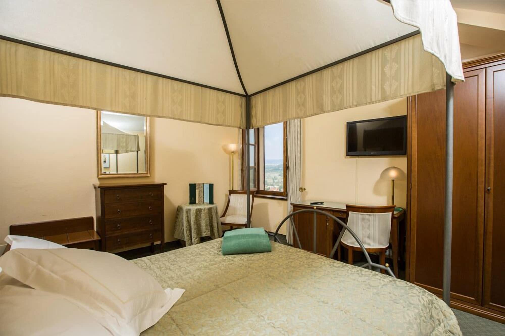 Hotel Villa San Lucchese Поджибонси Экстерьер фото