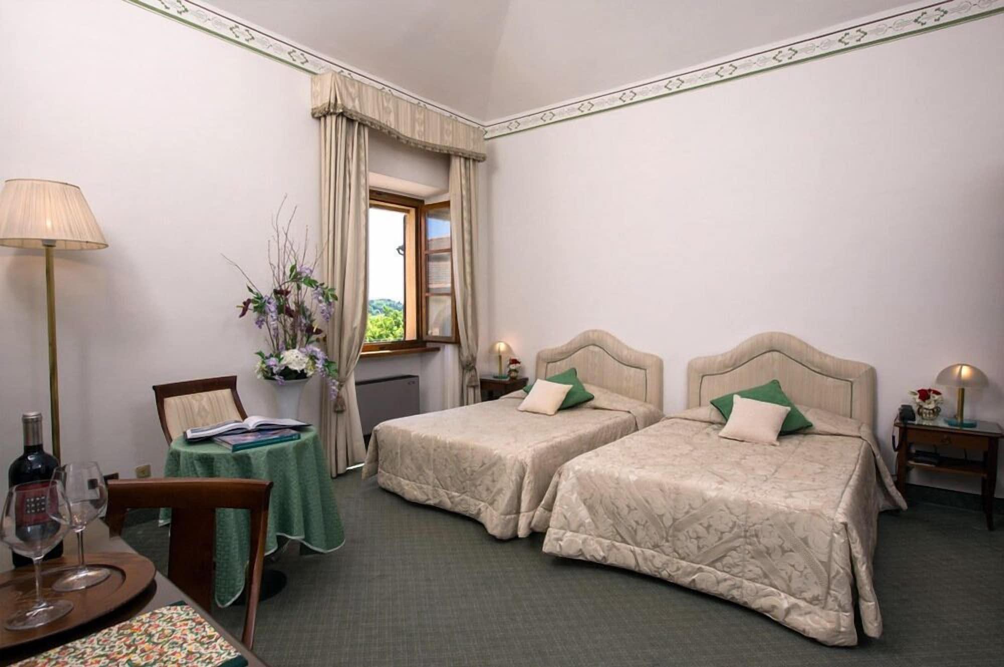 Hotel Villa San Lucchese Поджибонси Экстерьер фото