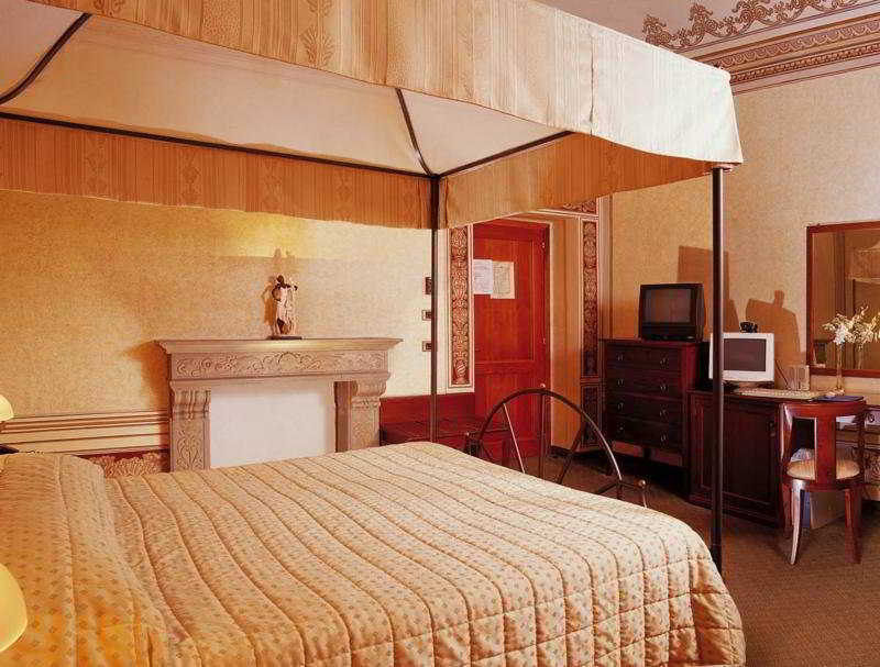 Hotel Villa San Lucchese Поджибонси Экстерьер фото